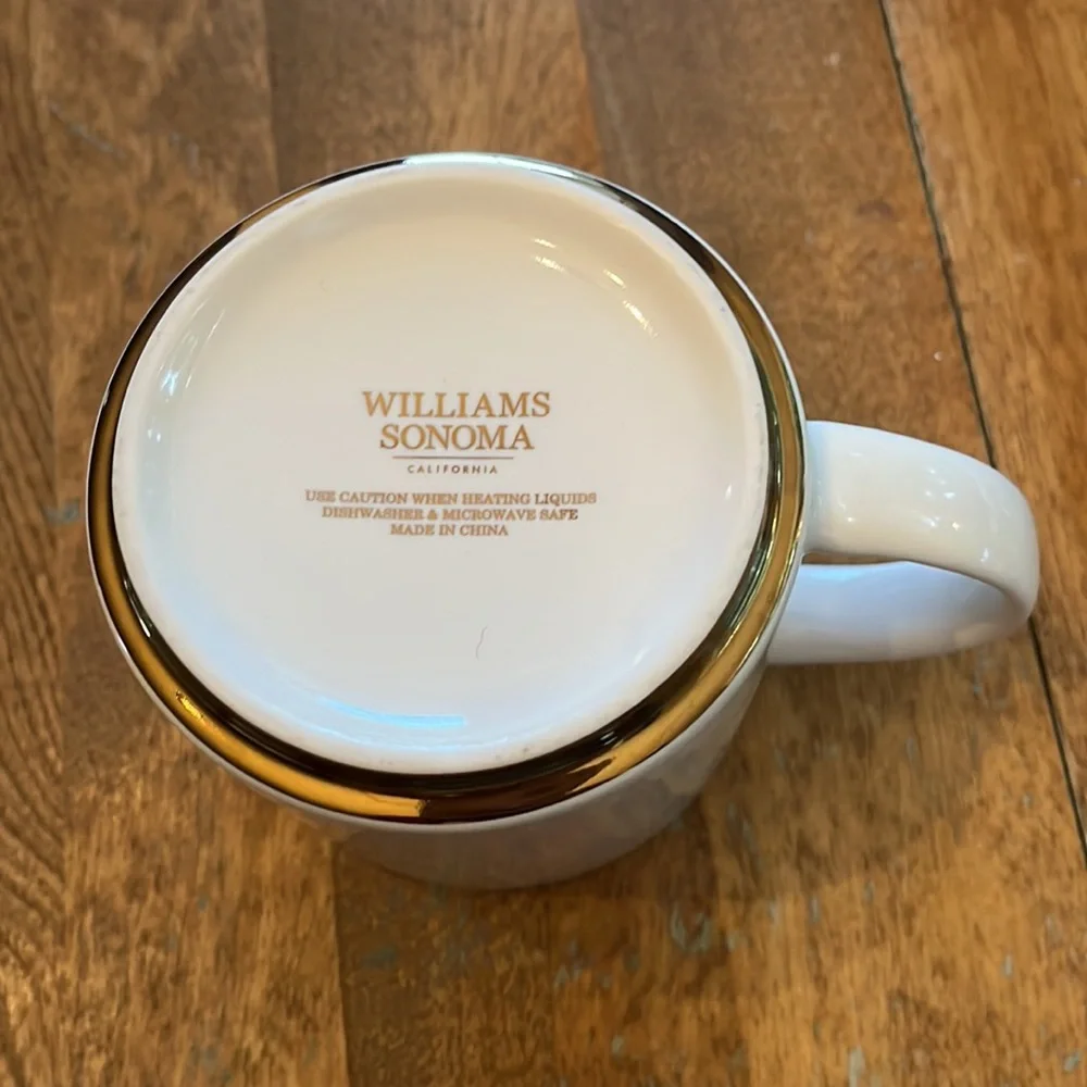 Williams Sonoma initial mug P white/gold metallic